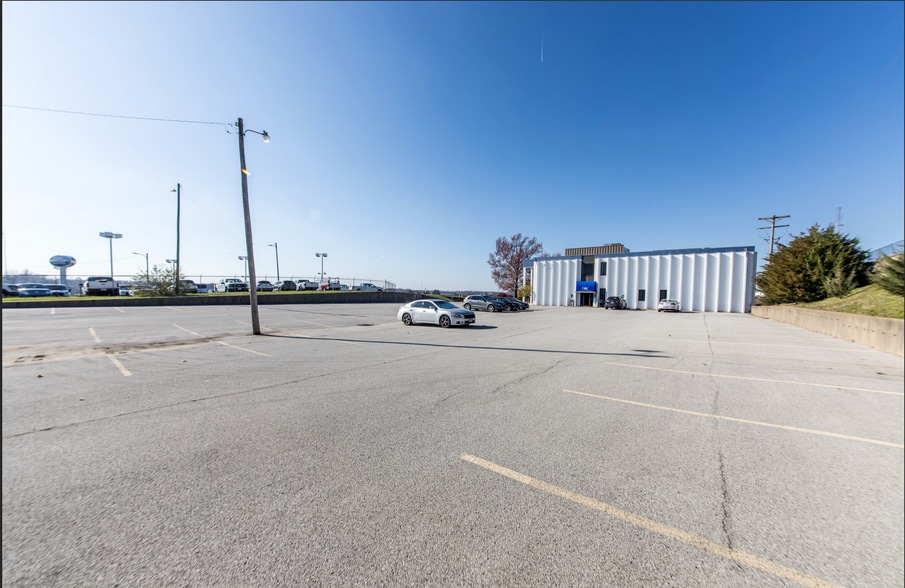 2122 Kratky Rd, Saint Louis, MO for lease - Building Photo - Image 3 of 4