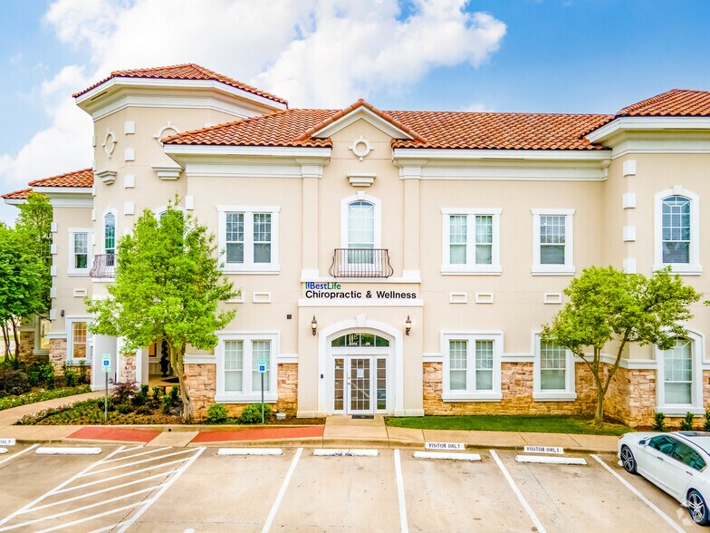 5072 W Plano Pky, Plano, TX à louer - Photo du bâtiment - Image 3 de 10