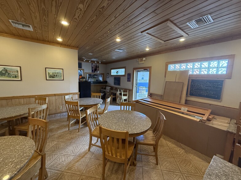 903 Pinellas Ave S, Tarpon Springs, FL for sale - Building Photo - Image 3 of 3