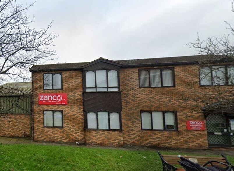 115 Huddersfield Rd, Oldham à louer - Photo du bâtiment - Image 2 de 10