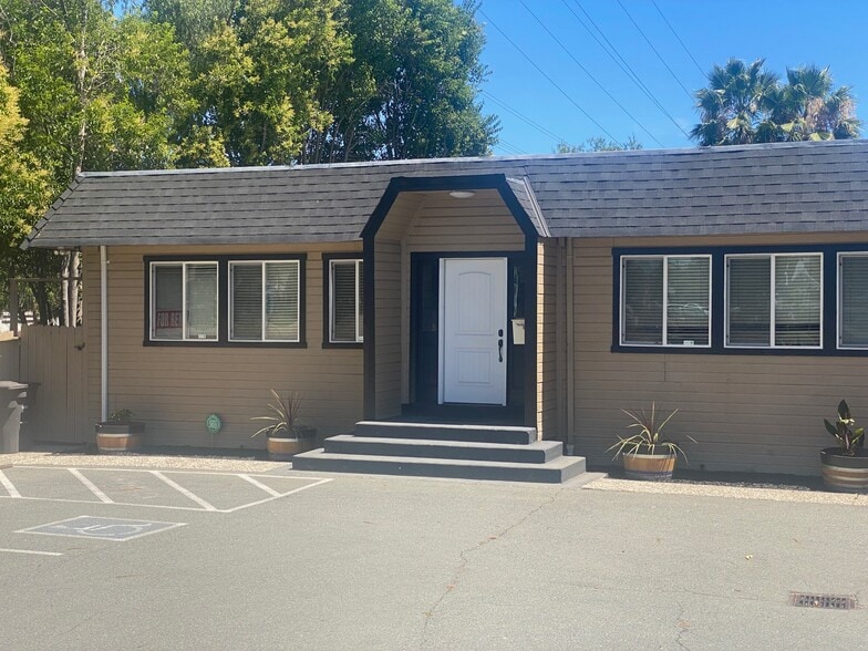 5375 Clayton Rd, Concord, CA for sale - Building Photo - Image 3 of 12