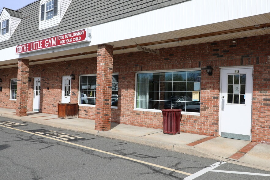 217 Clarksville Rd, West Windsor, NJ for lease - Building Photo - Image 3 of 9