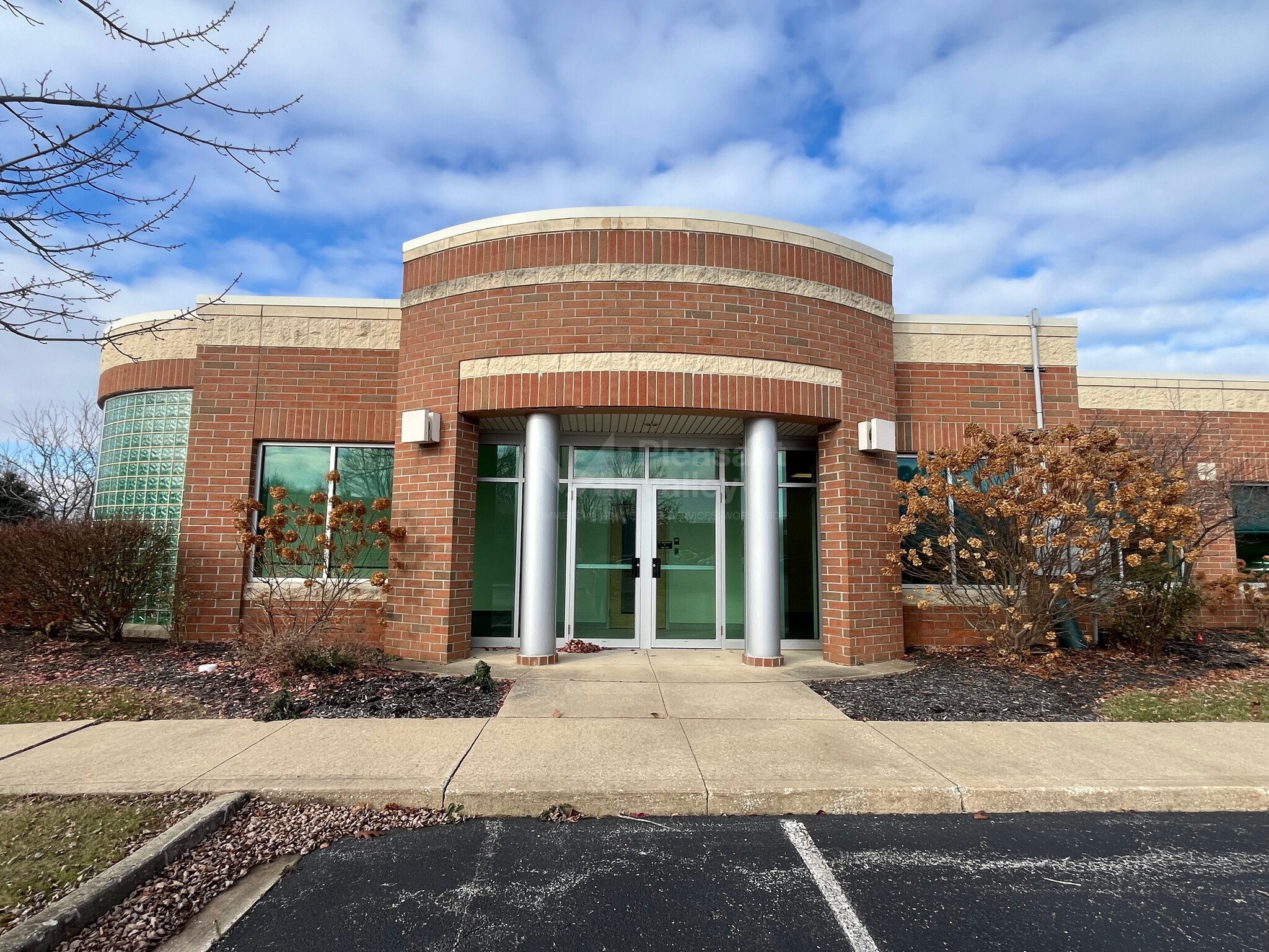 561-591 Boston Mills Rd, Hudson, OH for lease Building Photo- Image 1 of 12