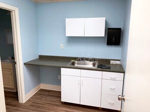 210 West Rd, Portsmouth, NH for lease Interior Photo- Image 2 of 4