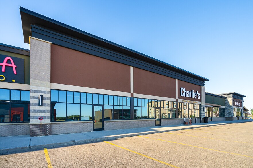 8120 44 St, Lloydminster, AB à louer - Photo principale - Image 1 de 15