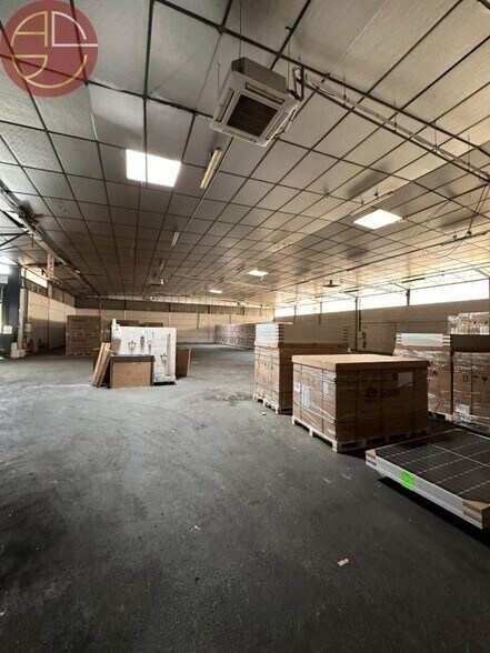 Industrial in Muret for lease - Interior Photo - Image 3 of 6