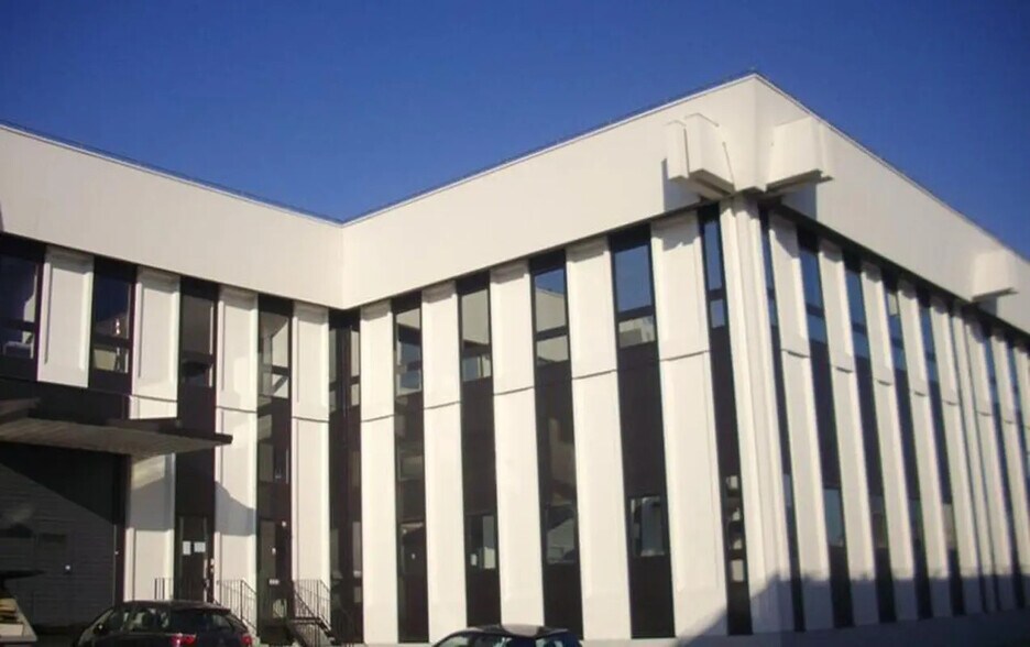 Flex dans Rungis à louer - Photo du bâtiment - Image 2 de 5