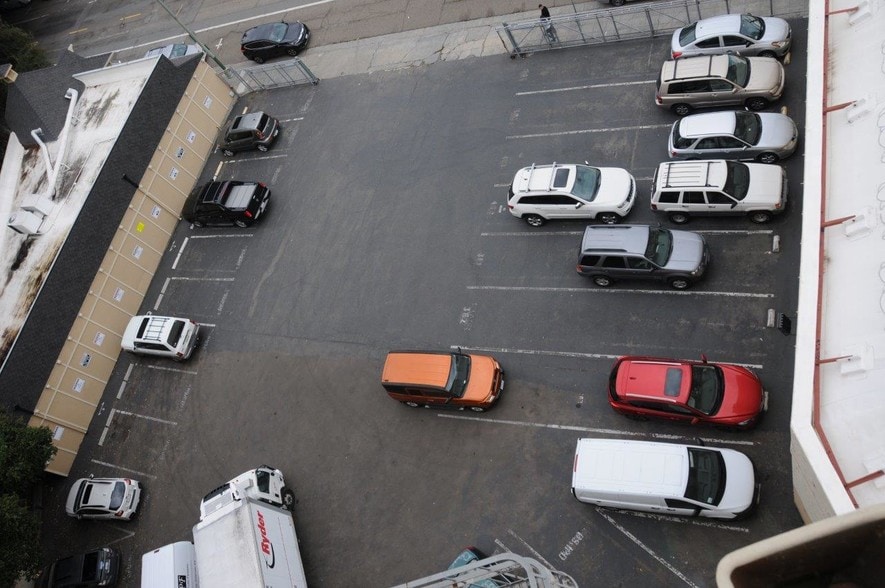 3401 Piedmont Ave, Oakland, CA for lease - Building Photo - Image 2 of 14