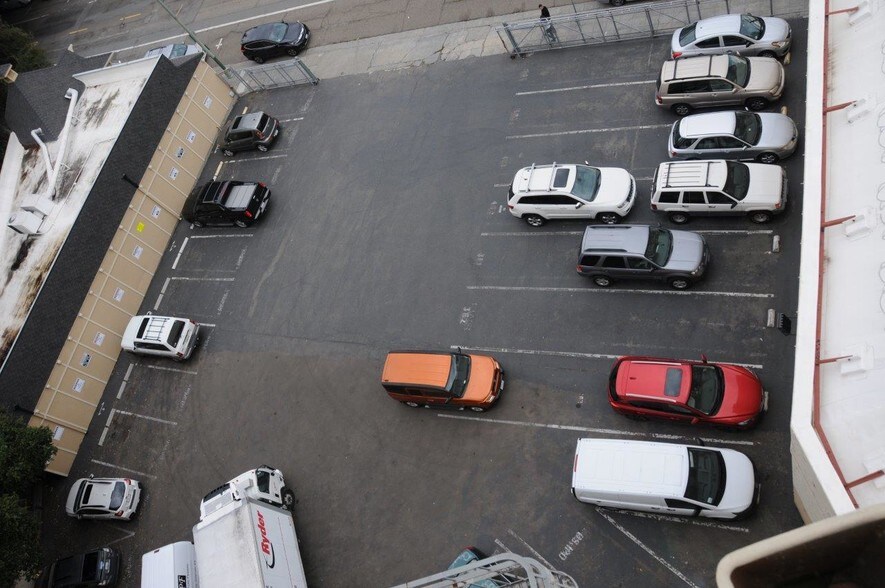 3401 Piedmont Ave, Oakland, CA à louer - Photo du bâtiment - Image 2 de 14