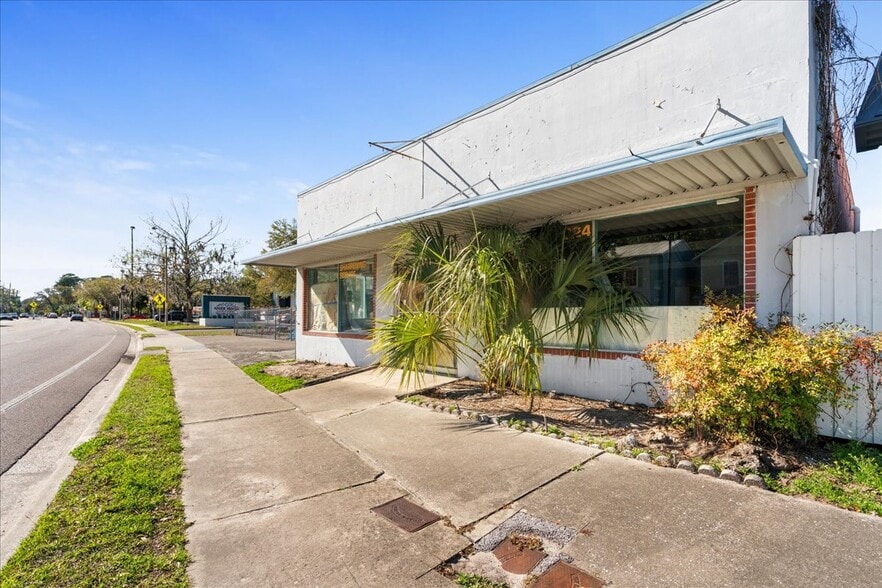 224 NW 8th Ave, Gainesville, FL for lease - Building Photo - Image 1 of 16