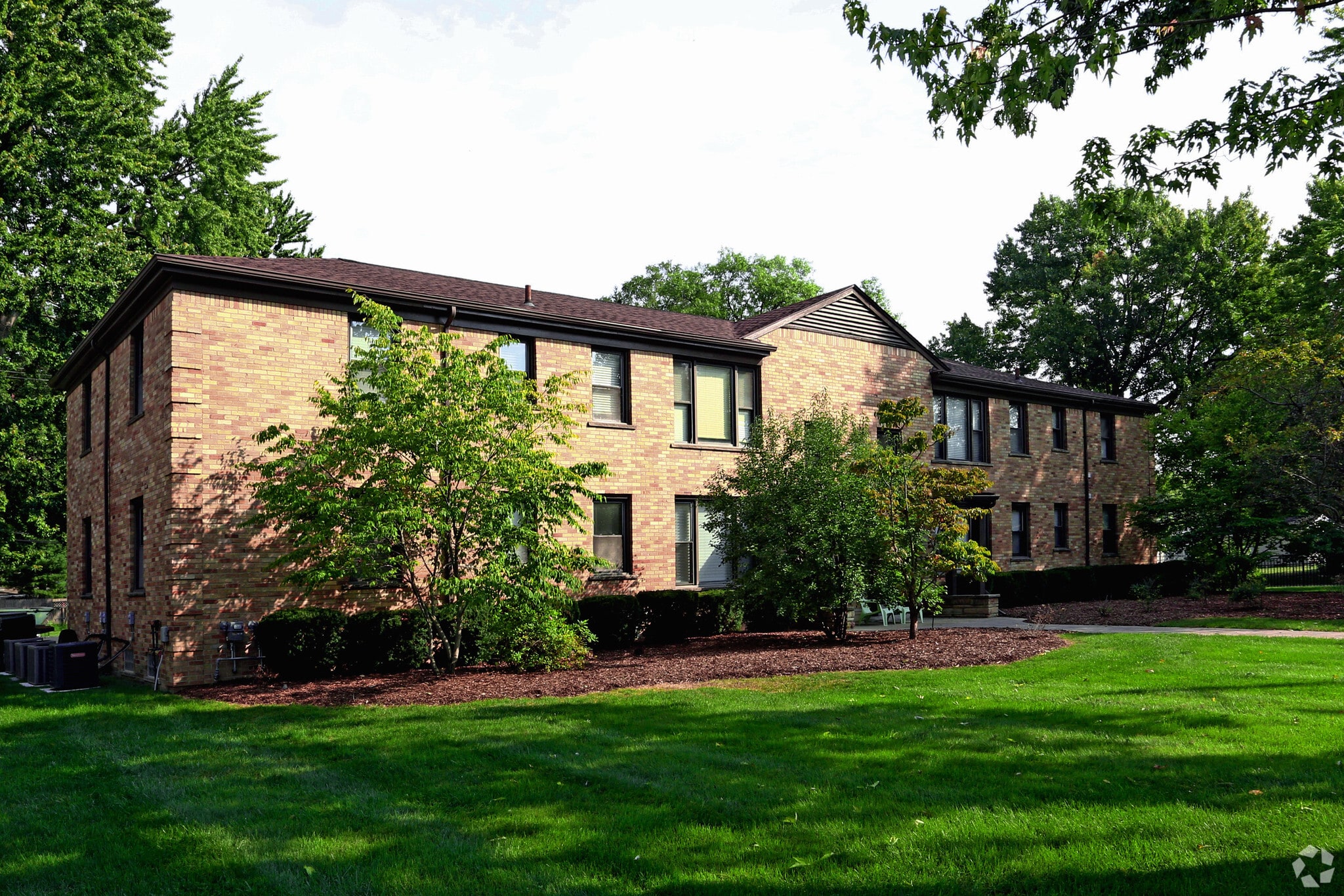 617 E Lincoln Ave, Royal Oak, MI for sale Primary Photo- Image 1 of 3