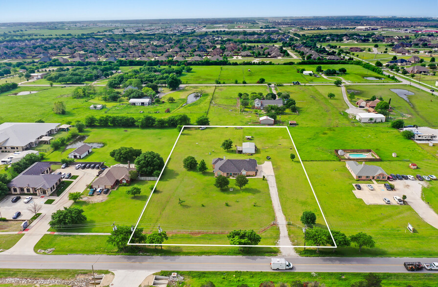 1425 Avondale Haslet Rd, Haslet, TX for sale - Building Photo - Image 1 of 38