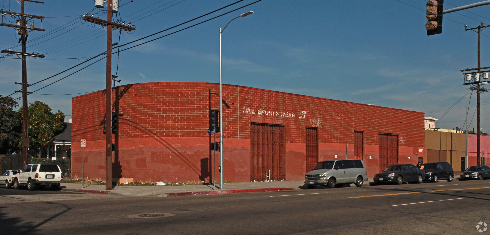 2717 S Hill St, Los Angeles, CA à vendre Photo du bâtiment- Image 1 de 1