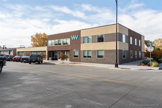 222 E 18th St, Cheyenne, WY à vendre - Photo du bâtiment - Image 1 de 36