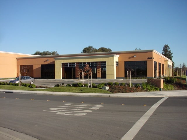 800 Lindberg Ln, Petaluma, CA for lease - Building Photo - Image 2 of 12