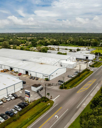 Plus de détails pour 7176 15th St E, Sarasota, FL - Industriel à vendre