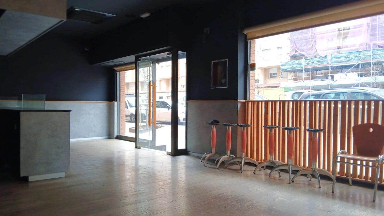 Sabadell, BAR 08202 - - - Interior Photo - Image 1 of 4