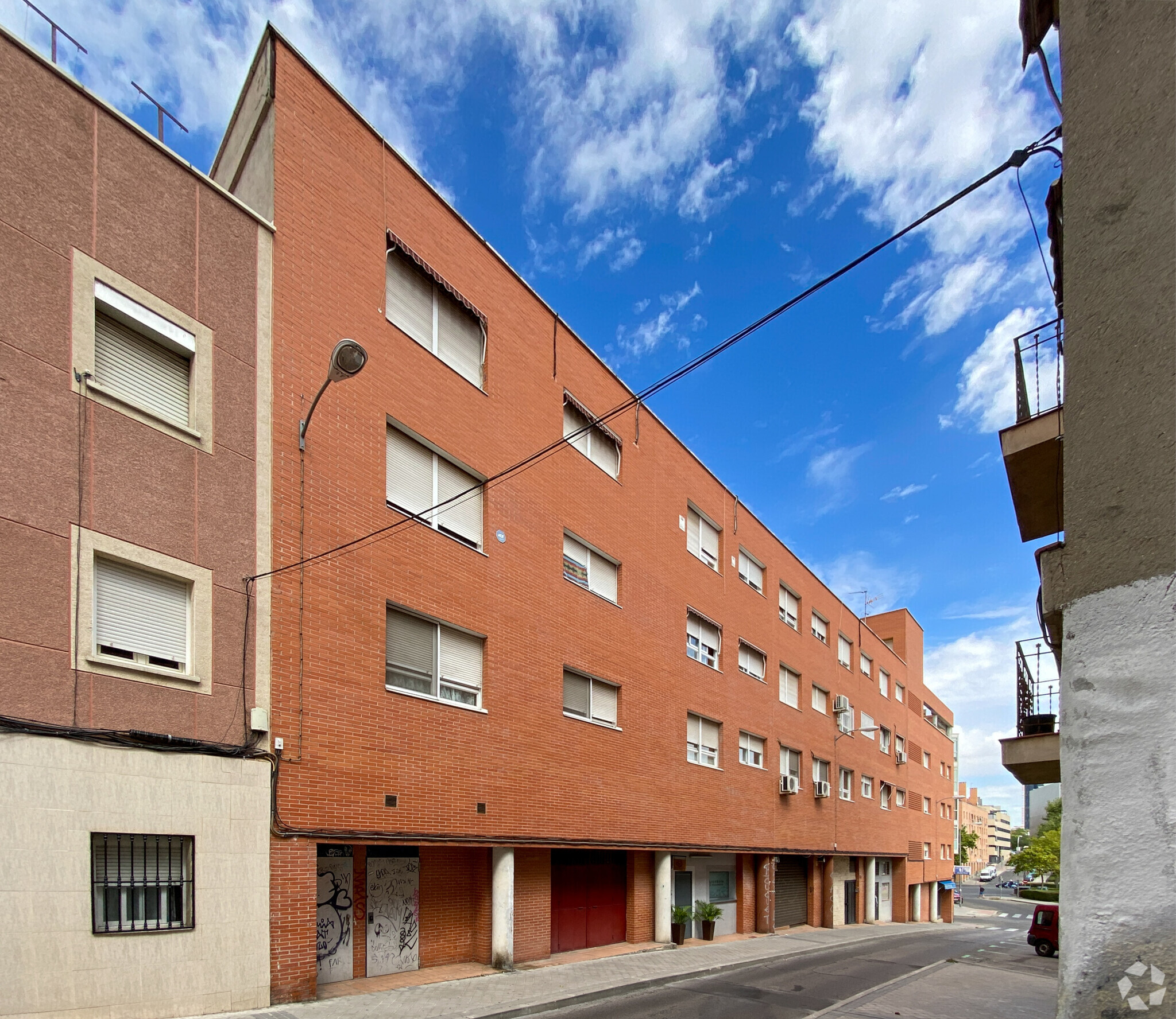 Calle De Rosario Romero, 23, Madrid, Madrid for sale Primary Photo- Image 1 of 3