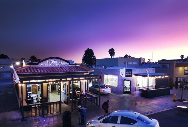 Plus de détails pour 1225 University Ave, San Diego, CA - Commerce de détail à vendre