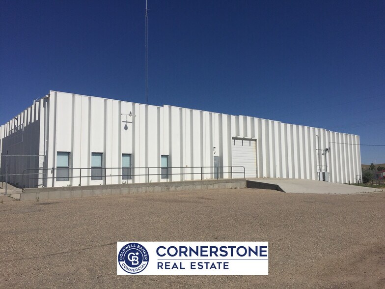 6450 E Yellowstone Hwy, Evansville, WY à louer - Photo du bâtiment - Image 3 de 23