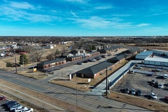 2612 Oliver, Wichita, KS à louer Photo intérieure- Image 1 de 15