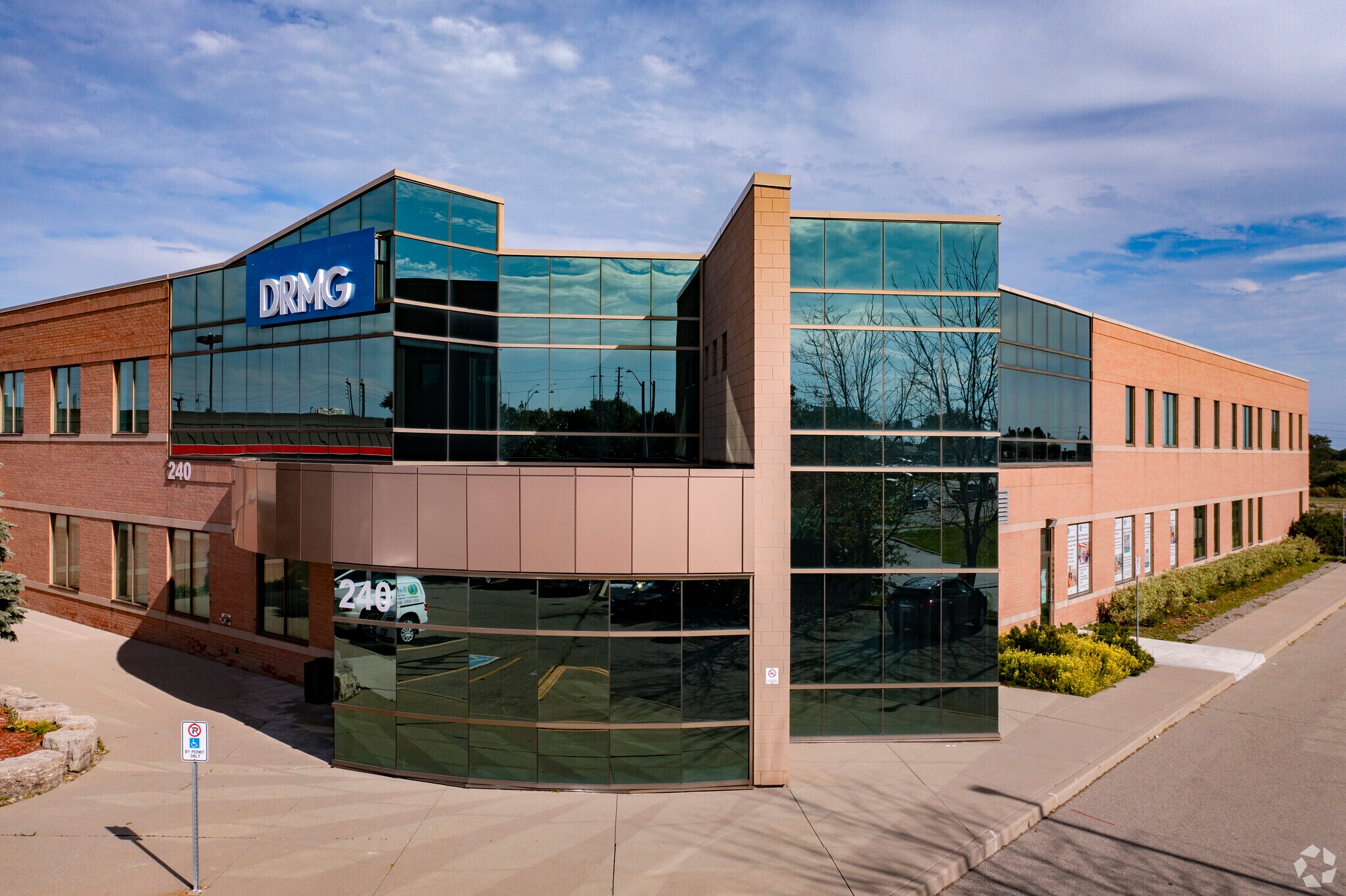 240 Wyecroft Rd, Oakville, ON à vendre Photo principale- Image 1 de 1