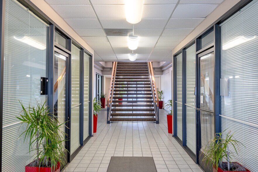 85 Brookwood Ave, Santa Rosa, CA à louer - Photo intérieure - Image 3 de 18