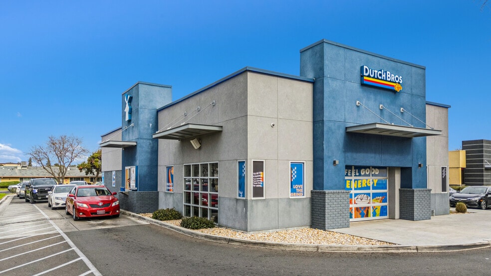 575 W Olive Ave, Merced, CA for sale - Primary Photo - Image 1 of 5