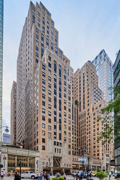 420 Lexington Ave, New York, NY for lease - Building Photo - Image 1 of 2