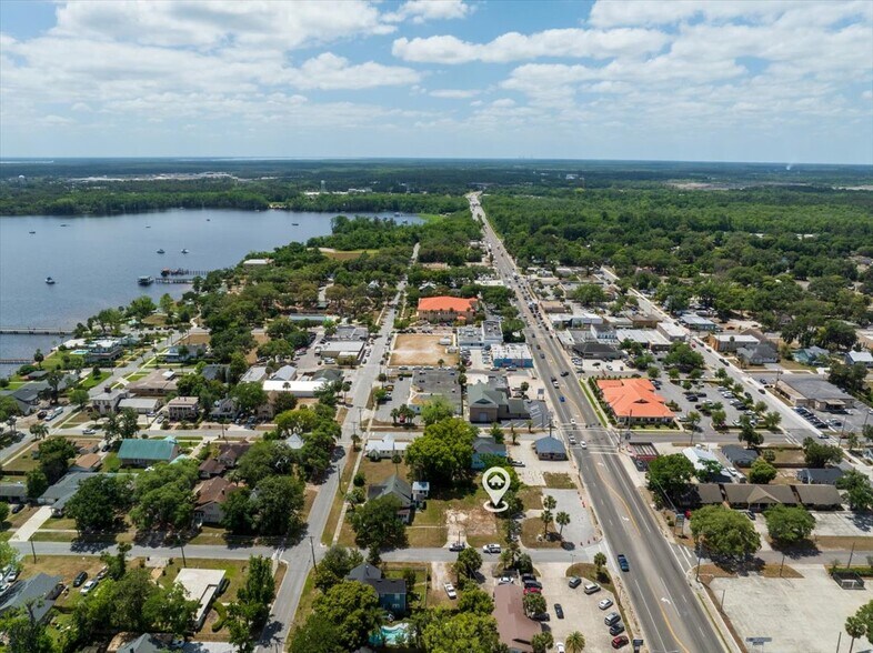 208 N Orange Ave, Green Cove Springs, FL à vendre - Aérien - Image 3 de 5