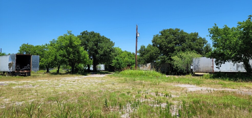 7305 Julius Schepps Fwy, Dallas, TX à vendre - Photo du bâtiment - Image 3 de 21