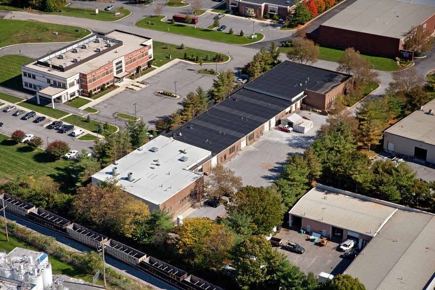 4527 Metropolitan Ct, Frederick, MD for lease - Building Photo - Image 2 of 2