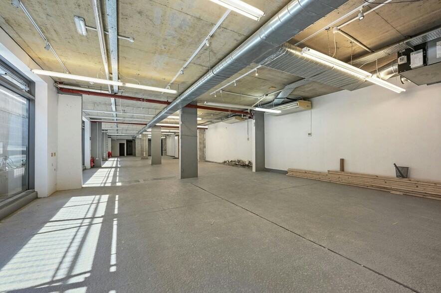 8 Orsman Rd, London for lease - Interior Photo - Image 3 of 7