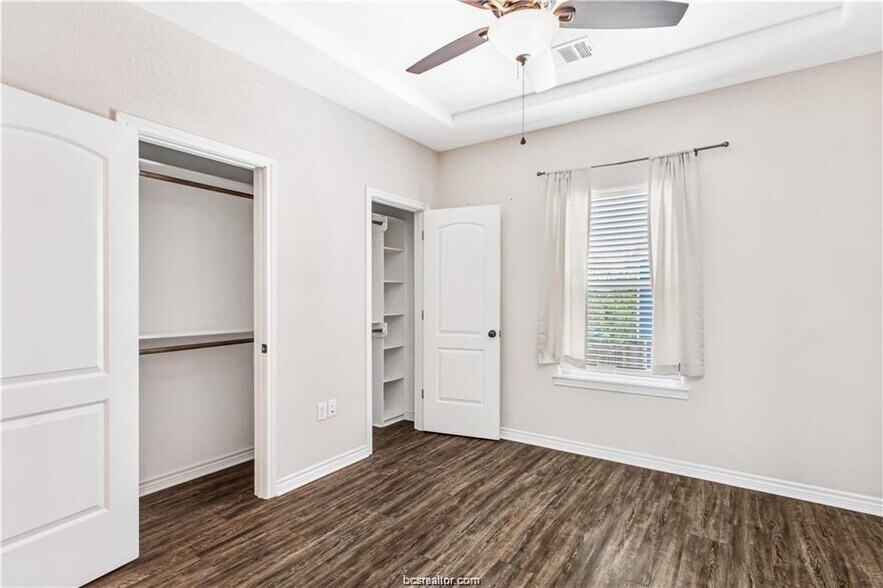 2108 Cavitt Ave, Bryan, TX à vendre - Photo intérieure - Image 3 de 15