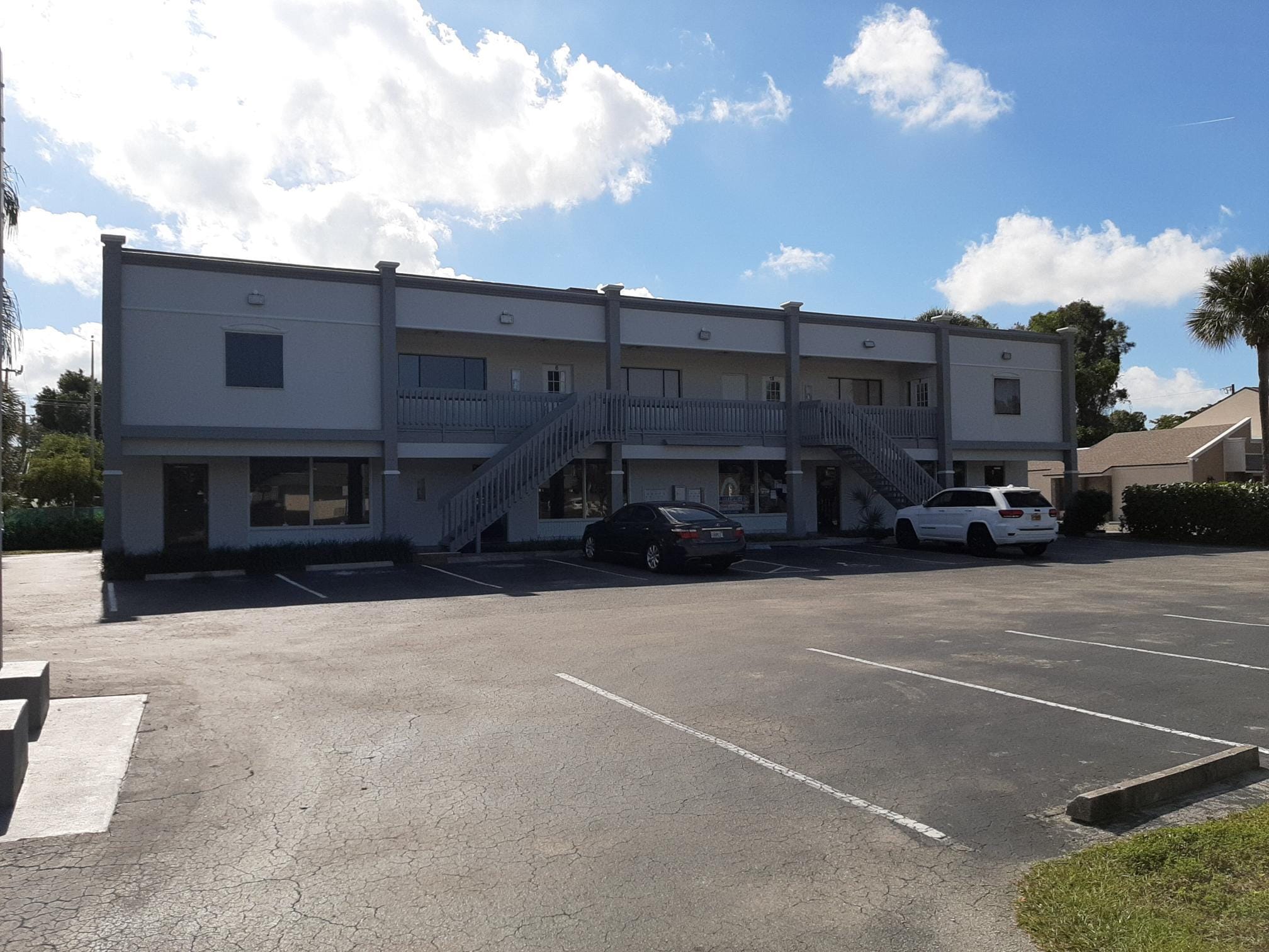 1930 Park Meadows Dr, Fort Myers, FL for lease Building Photo- Image 1 of 14