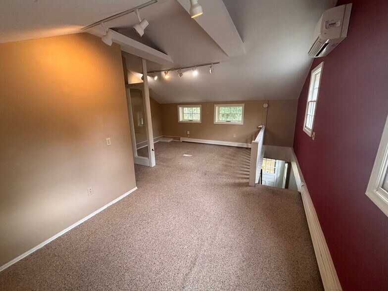 1478 Marsh Rd, Pittsford, NY à louer - Photo du bâtiment - Image 3 de 7