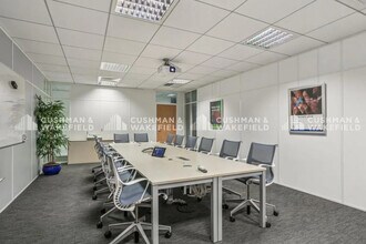 2 Rue De Paris, Meudon for lease Interior Photo- Image 2 of 6