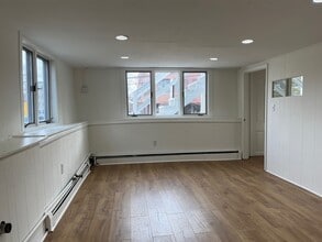 44 Post Rd W, Westport, CT for lease Interior Photo- Image 1 of 5