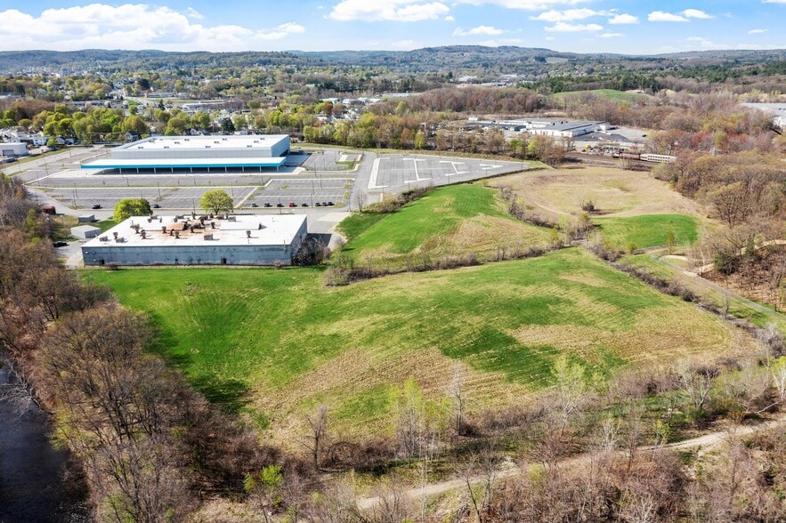 139 Intervale Rd, Fitchburg, MA for sale - Building Photo - Image 2 of 5