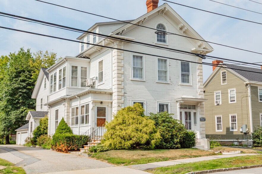 326 Main St, Yarmouth, ME à louer - Photo du bâtiment - Image 2 de 8