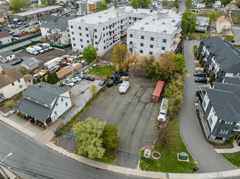 41 N Madison Ave, Spring Valley, NY à louer - Photo du bâtiment - Image 3 de 8