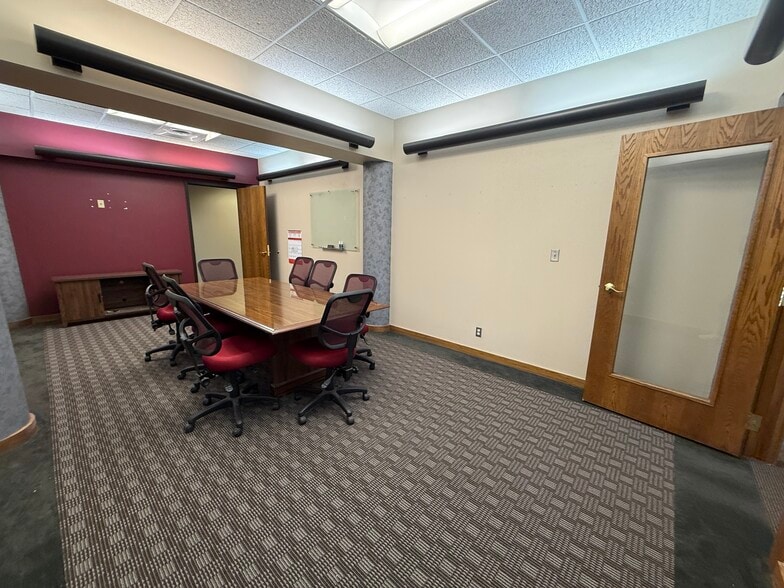 6940 S Utica Ave, Tulsa, OK à vendre - Photo du bâtiment - Image 3 de 44