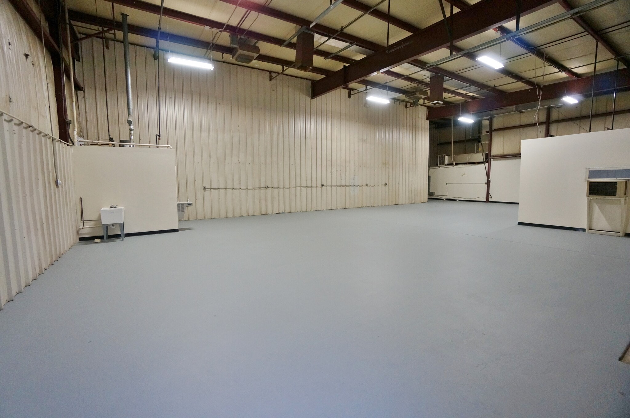 13848-13876 Dawson Beach Rd, Woodbridge, VA for lease Interior Photo- Image 1 of 4