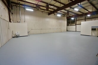 13848-13876 Dawson Beach Rd, Woodbridge, VA for lease Interior Photo- Image 1 of 4