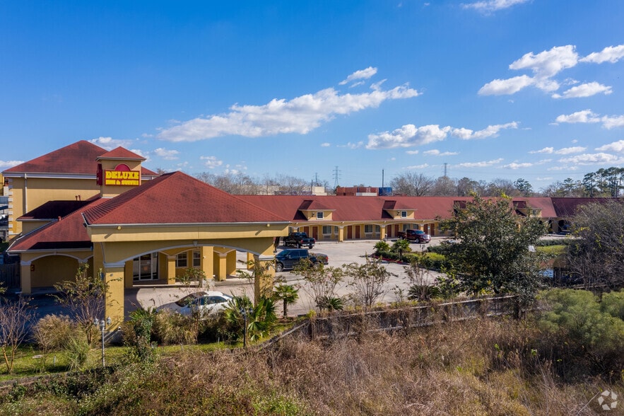 15830 E Freeway Service Rd, Channelview, TX for sale - Primary Photo - Image 2 of 10