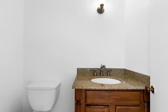 811 E Las Olas Blvd, Fort Lauderdale, FL for lease Building Photo- Image 1 of 4