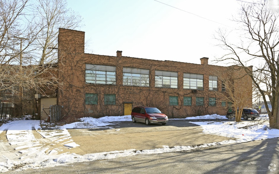 3409 Superior Ave E, Cleveland, OH for sale - Building Photo - Image 2 of 5