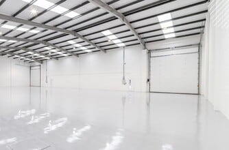 18-24 Whitby Ave, London for lease Interior Photo- Image 1 of 2