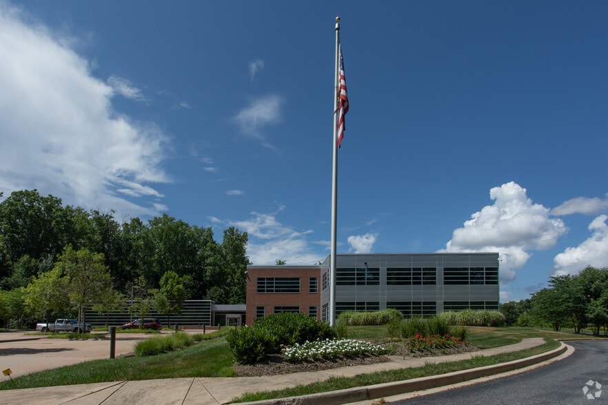 1204 Technology Dr, Aberdeen, MD for sale - Building Photo - Image 3 of 6