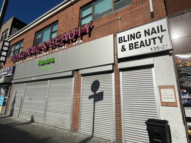 13527 Roosevelt Ave, Flushing, NY for lease - Building Photo - Image 2 of 12